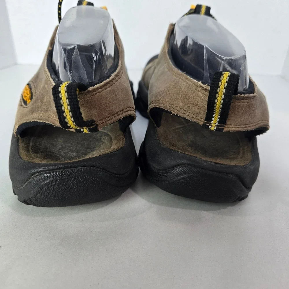 KEEN Newport Sandals Mens Size 8 women's size 9.5 Brown Waterproof Hiking #1053